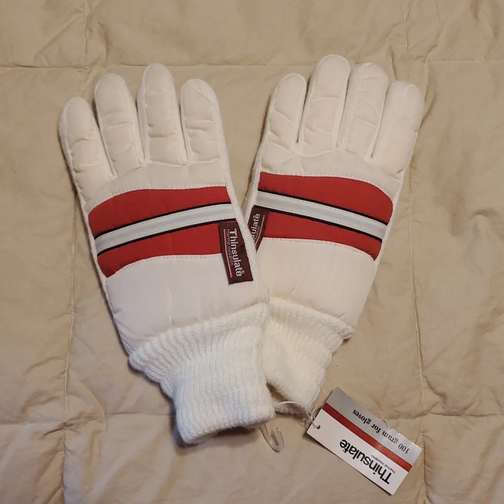 3M Thinsulate Red and White Gloves Unisex